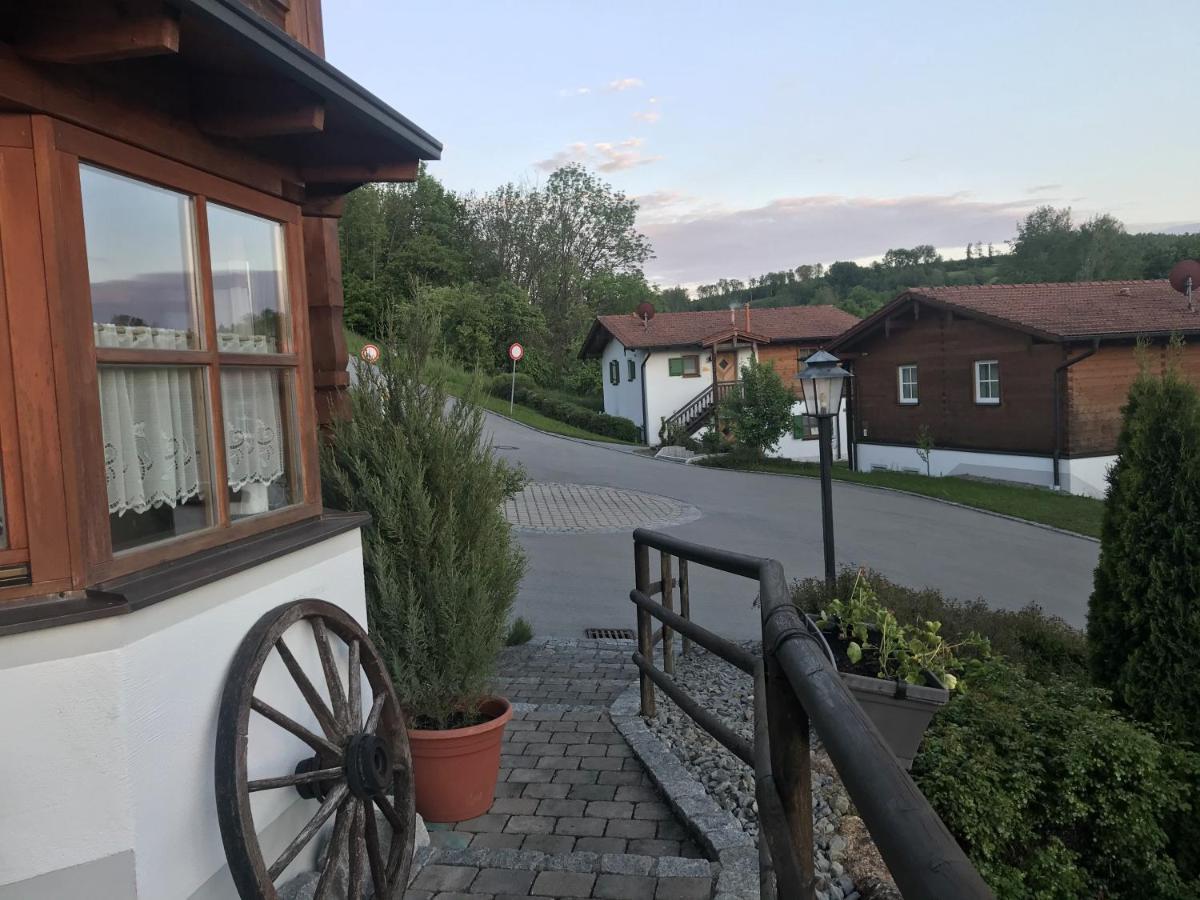 Golfchalet Uttlau Bad Griesbach  Exteriör bild